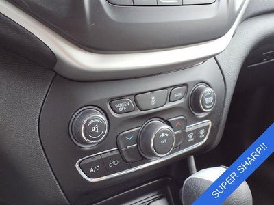 2017 Jeep Cherokee Sport