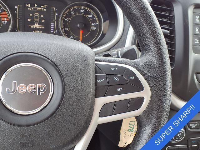 2017 Jeep Cherokee Sport