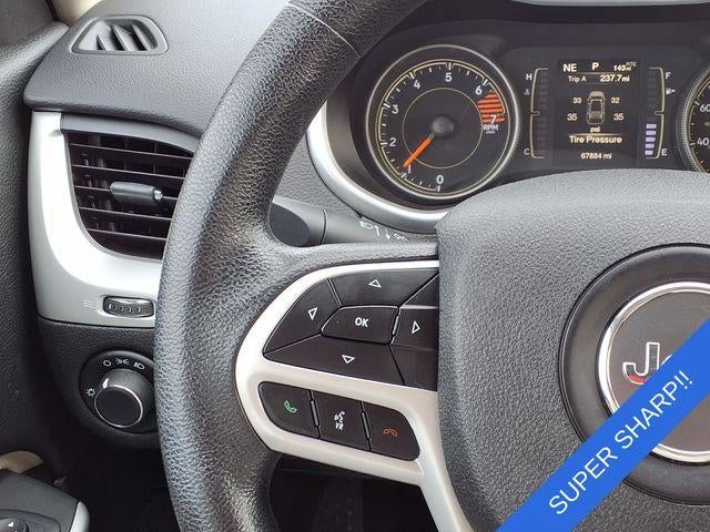 2017 Jeep Cherokee Sport