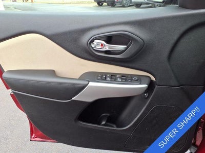 2017 Jeep Cherokee Sport