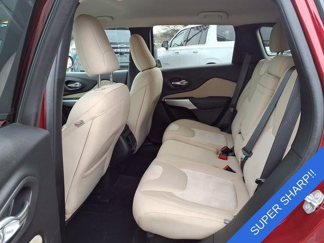 2017 Jeep Cherokee Sport