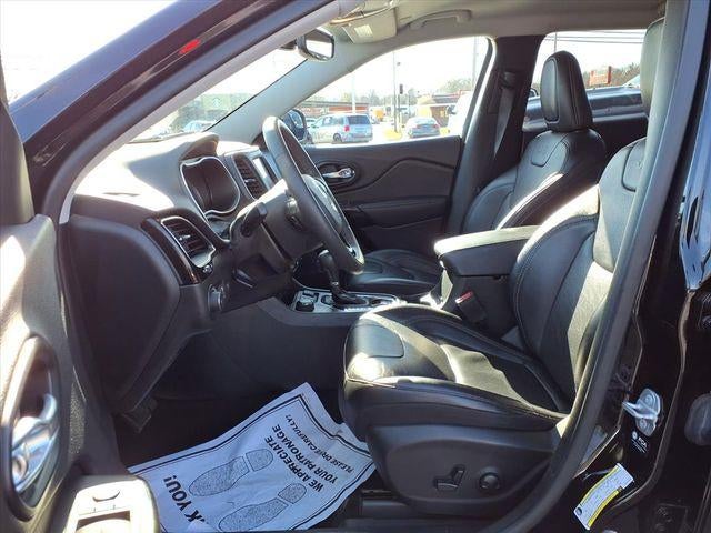 2023 Jeep Cherokee Altitude Lux