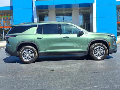2027 Chevrolet Traverse LT