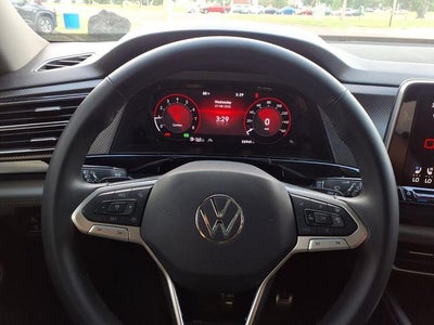 2024 Volkswagen Atlas 2.0T Peak Edition SE w/Technology