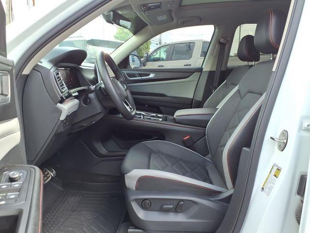 2024 Volkswagen Atlas 2.0T Peak Edition SE w/Technology