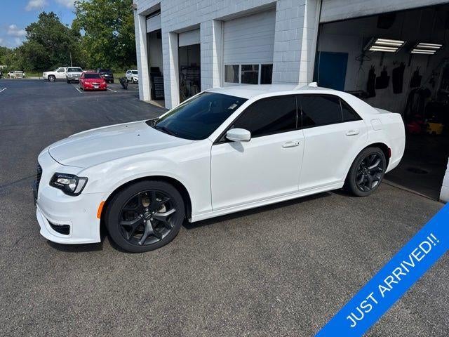 2022 Chrysler 300 Touring L