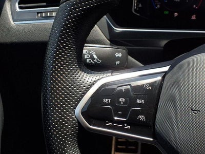 2023 Volkswagen Tiguan SEL R-Line