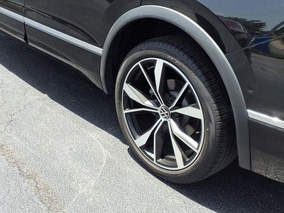 2023 Volkswagen Tiguan SEL R-Line