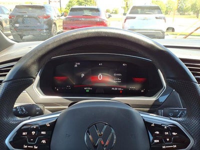 2023 Volkswagen Tiguan SE R-Line Black