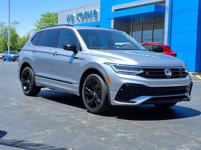 2023 Volkswagen Tiguan SE R-Line Black