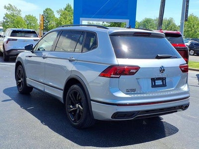 2023 Volkswagen Tiguan SE R-Line Black