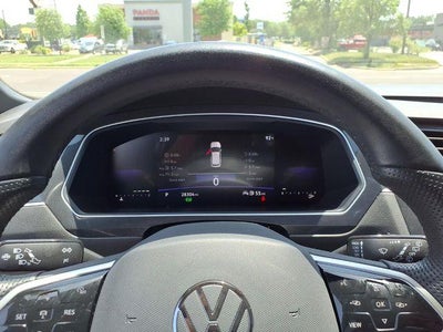 2024 Volkswagen Tiguan SE R-Line Black