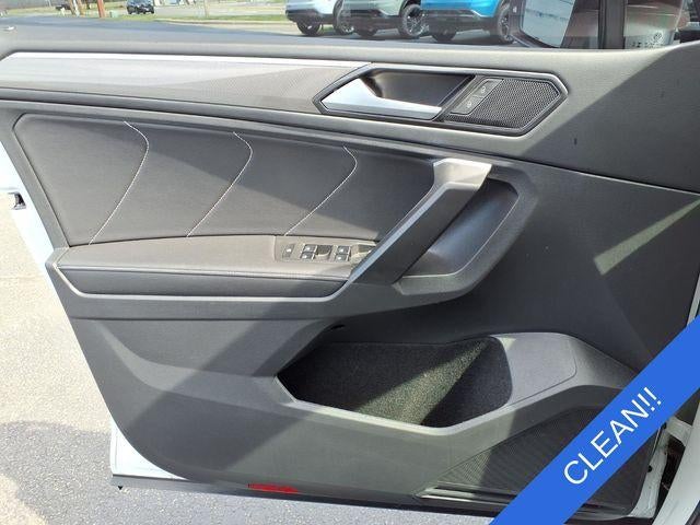 2023 Volkswagen Tiguan SE R-Line Black