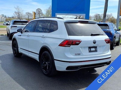 2023 Volkswagen Tiguan SE R-Line Black