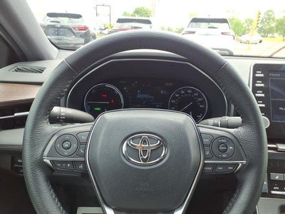 2021 Toyota Avalon Hybrid XLE