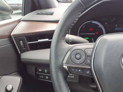 2021 Toyota Avalon Hybrid XLE