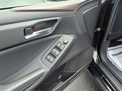 2021 Toyota Avalon Hybrid XLE