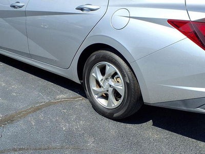 2021 Hyundai Elantra SE