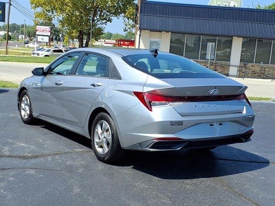 2021 Hyundai Elantra SE