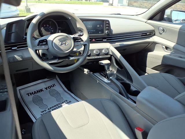 2021 Hyundai Elantra SE