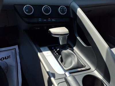 2021 Hyundai Elantra SE
