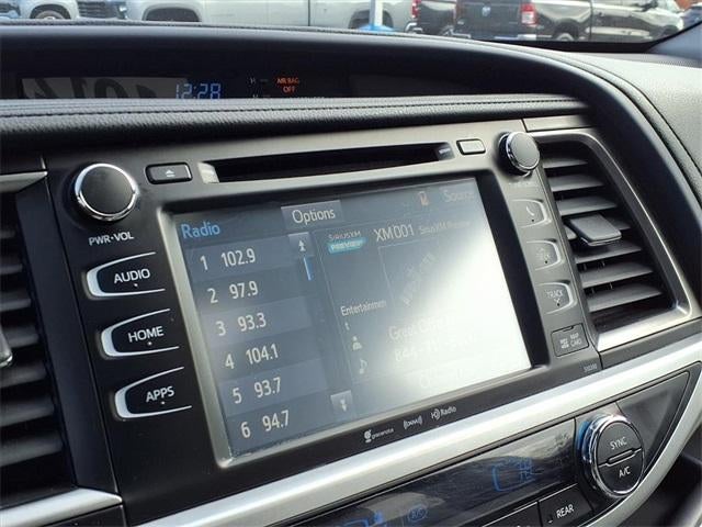 2019 Toyota Highlander SE