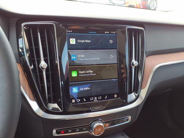 2024 Volvo S60 Plus Dark Theme