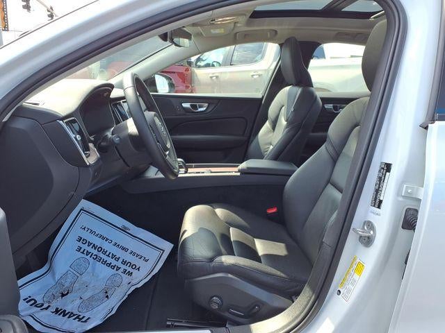 2024 Volvo S60 Plus Dark Theme