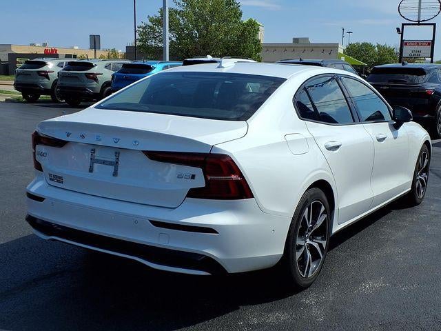 2024 Volvo S60 Plus Dark Theme