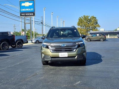 2025 Subaru Forester Premium