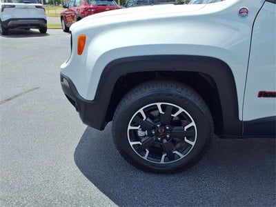 2023 Jeep Renegade Trailhawk